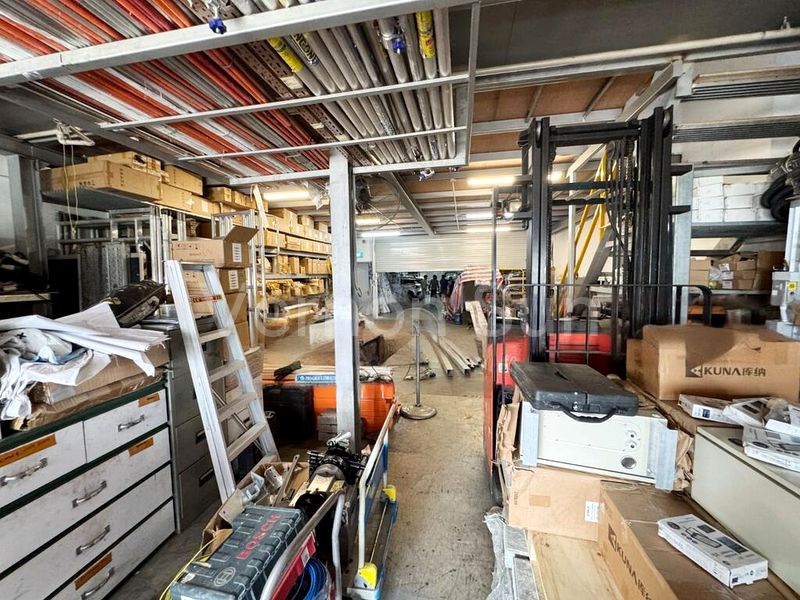 Office for Sale in  Pioneer Centre - Image 2
